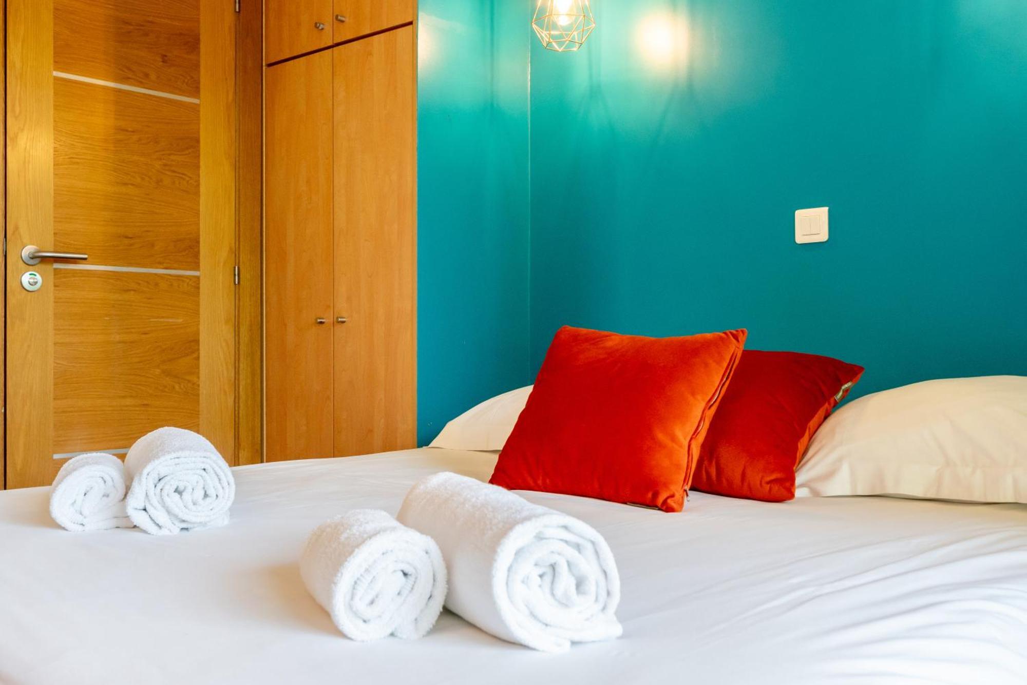 Les 15 Pins & La Mer -Your Green Getaway Near Sea & Beach 앙티브 외부 사진