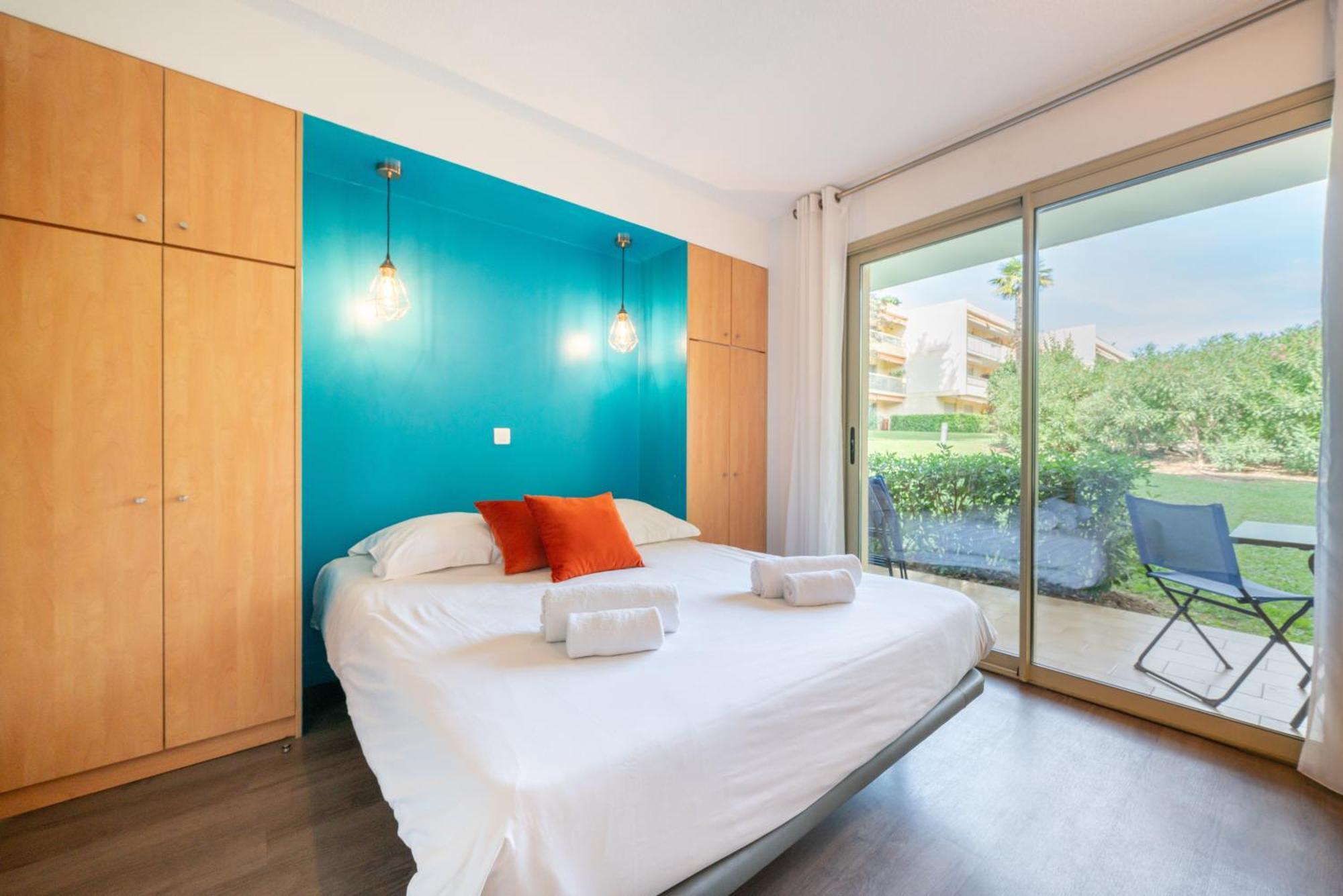 Les 15 Pins & La Mer -Your Green Getaway Near Sea & Beach 앙티브 외부 사진