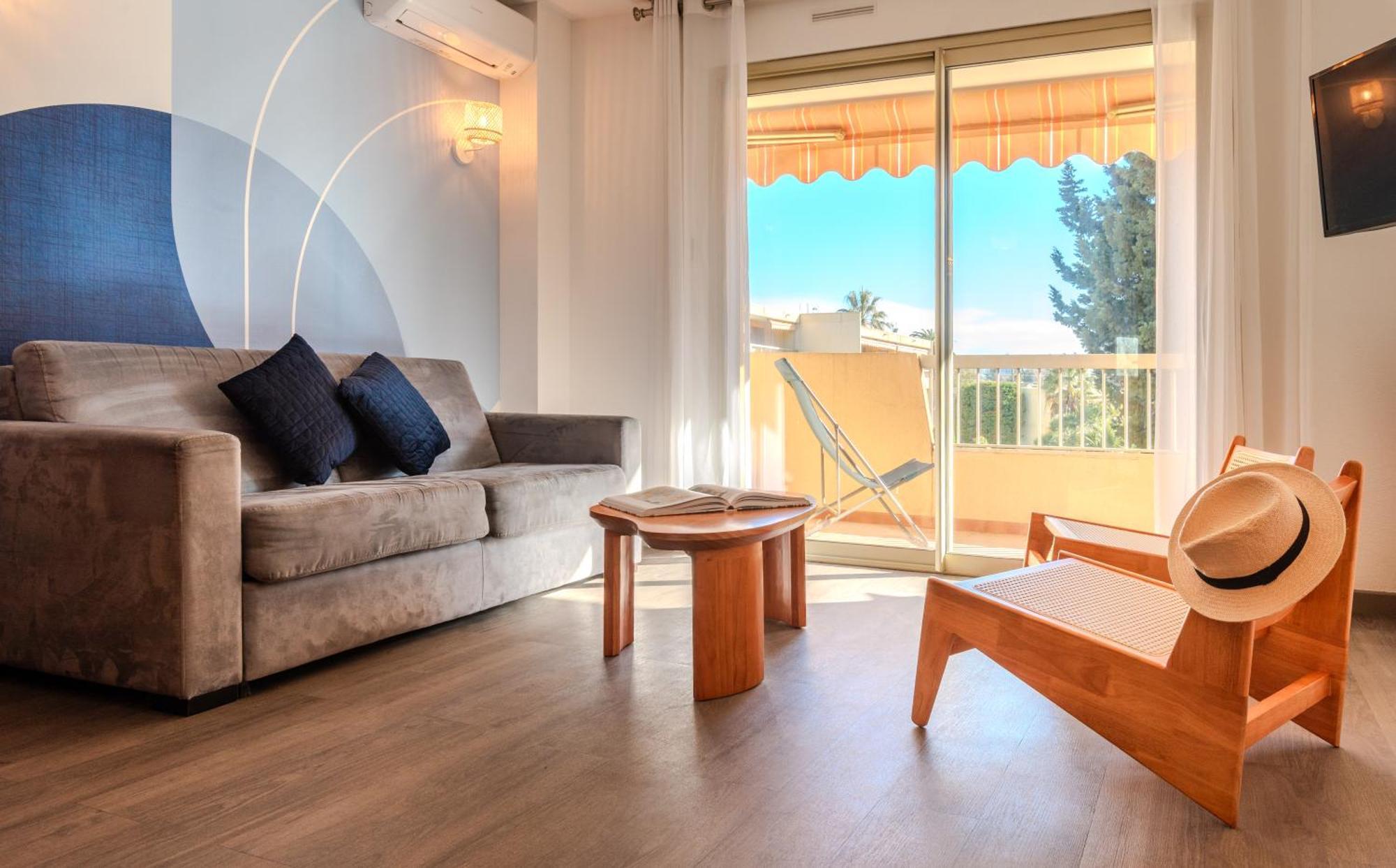 Les 15 Pins & La Mer -Your Green Getaway Near Sea & Beach 앙티브 외부 사진