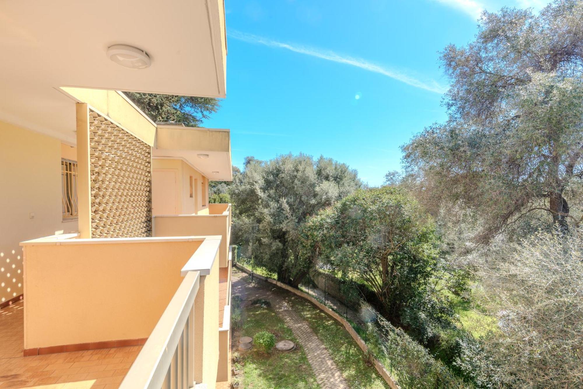Les 15 Pins & La Mer -Your Green Getaway Near Sea & Beach 앙티브 외부 사진