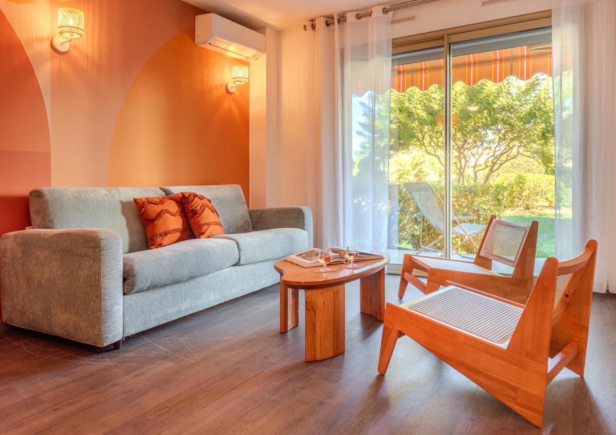 Les 15 Pins & La Mer -Your Green Getaway Near Sea & Beach 앙티브 외부 사진