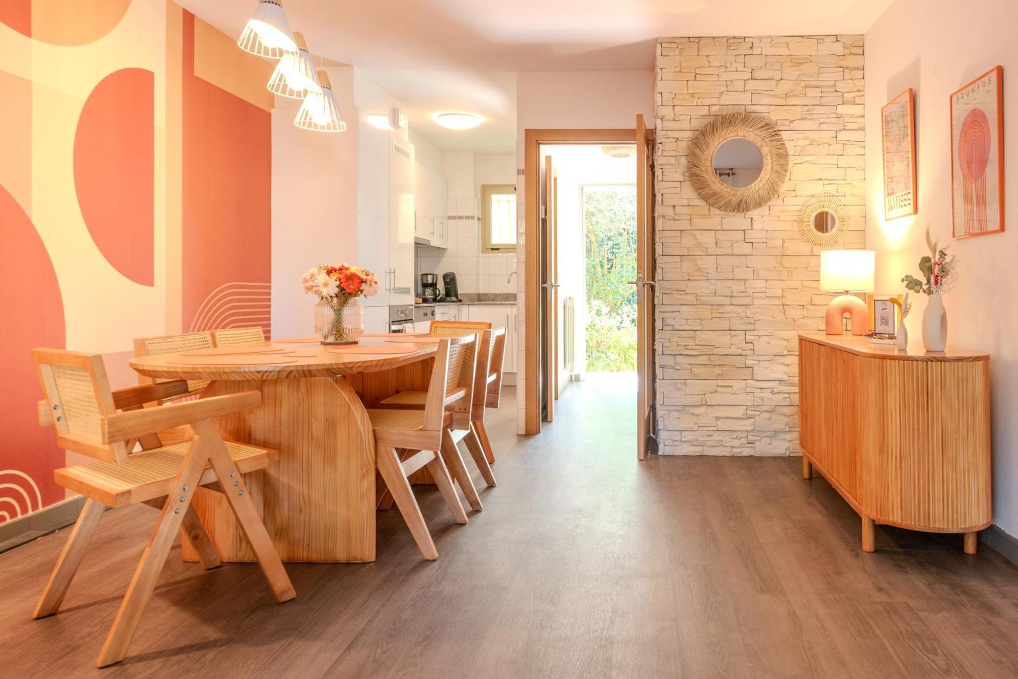 Les 15 Pins & La Mer -Your Green Getaway Near Sea & Beach 앙티브 외부 사진